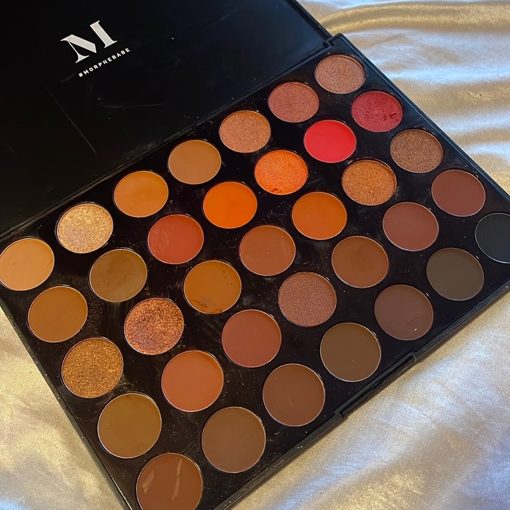 morphe eyeshadow palette